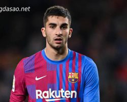 Ferran Torres bật khóc
