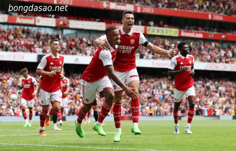 Arsenal không còn quyền tự quyết cho Top 4