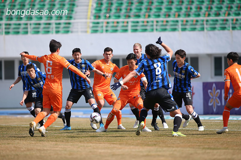 Soi kèo Incheon United vs Gangwon FC, 17h30 ngày 22/06
