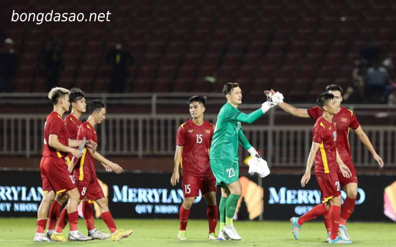 Việt Nam chia điểm