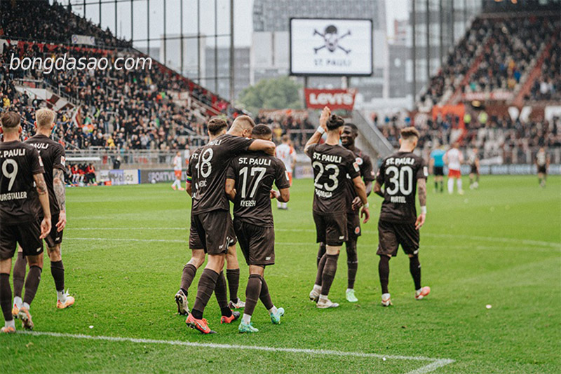 Soi kèo xiên ngày 16/7, St Pauli vs Nurnberg Hạng 2 Đức