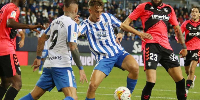 Soi kèo xiên ngày 20/9 Tenerife vs Malaga, La Liga 2