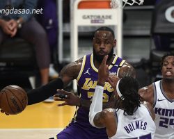Soi kèo bóng rổ LA Lakers vs Sacramento Kings  
