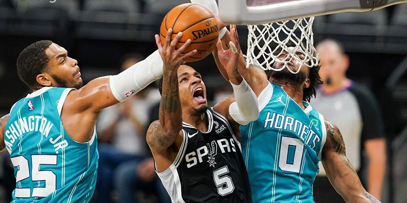 Soi kèo bóng rổ Charlotte Hornets vs San Antonio Spurs 16:2