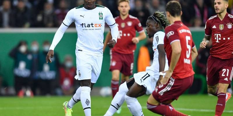 Soi kèo Monchengladbach vs Bayern Munich, 21h30 ngày 18/02