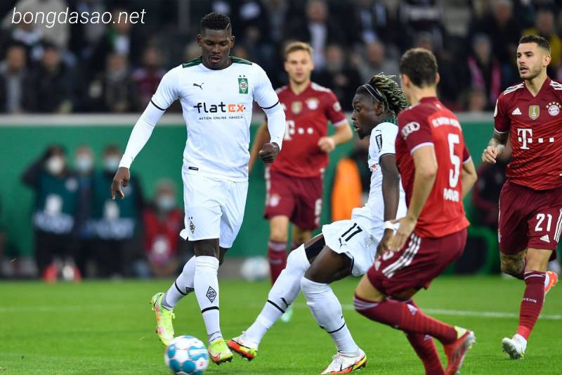 Soi kèo Monchengladbach vs Bayern Munich, 21h30 ngày 18/02