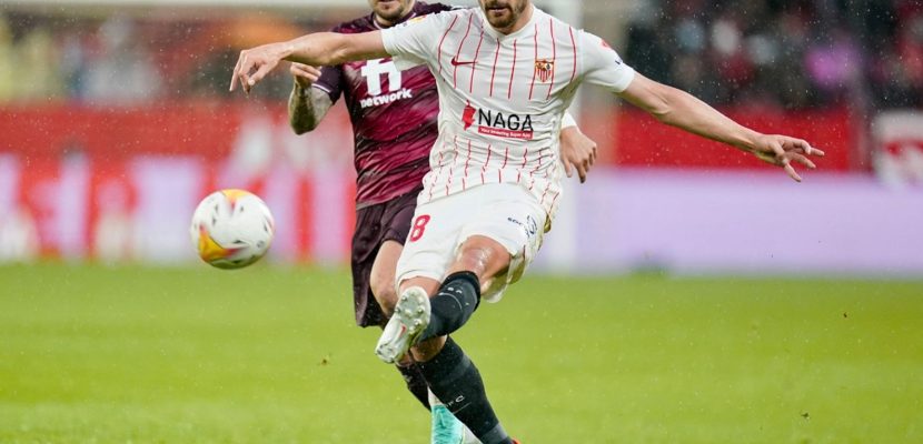 Soi kèo xiên hôm nay ngày 17/02: Sevilla vs PSV, Europa League