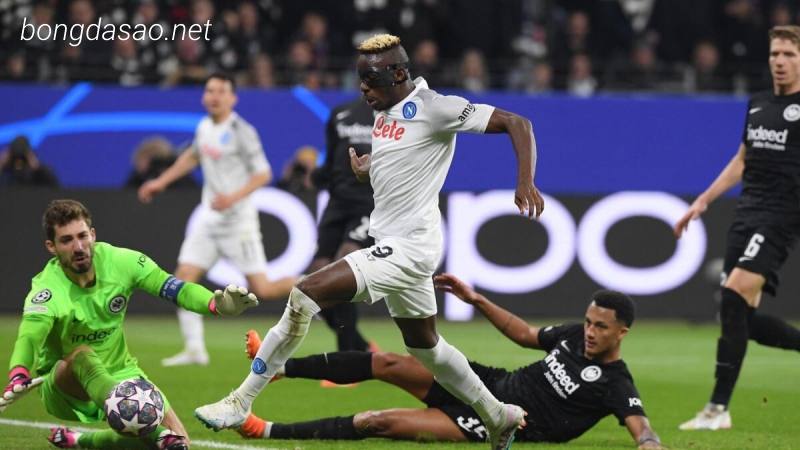 Soi kèo Napoli vs Eintracht Frankfurt, 03h00 ngày 16/03