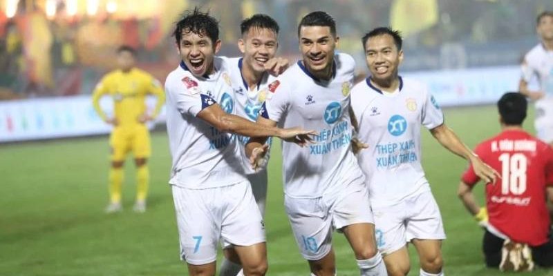 Soi kèo Công An Hà Nội vs Nam Định, 19h15 ngày 16/04
