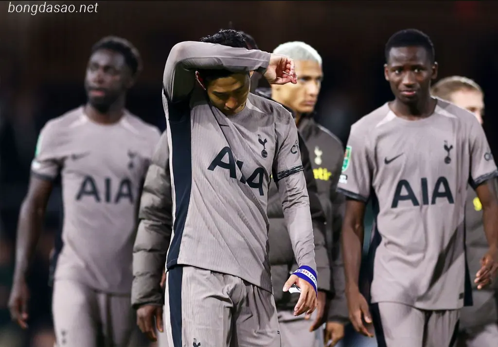 Kết quả bóng đá 30/08: Tottenham gây thất vọng khi bị loại từ vòng 2 Carabao Cup
