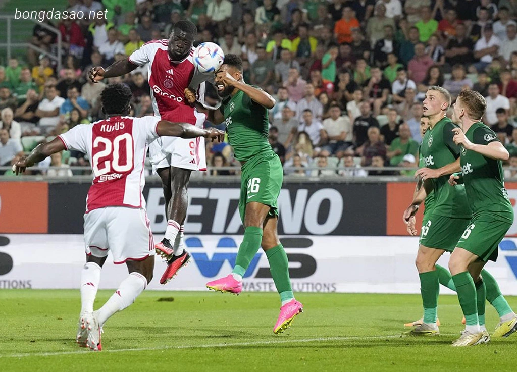 Soi kèo xiên ngày 01/09 Ajax Amsterdam vs Ludogorets, Europa League