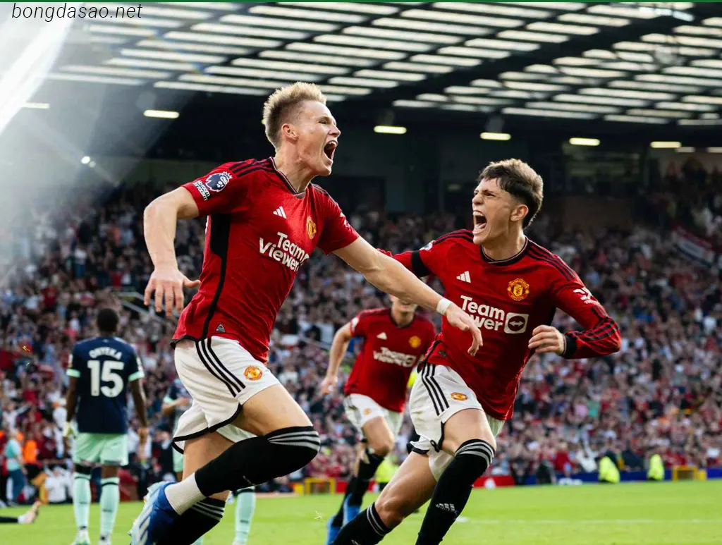 Kết quả vòng 8 Ngoại hạng Anh: Man United ngược dòng khó tin
