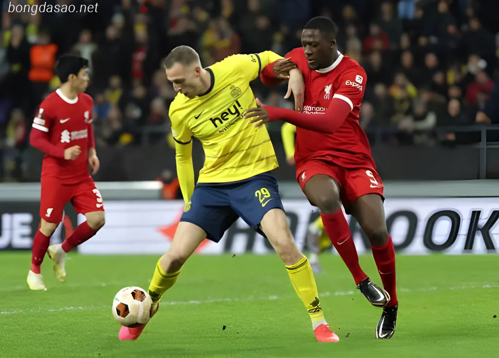 Kết quả bóng đá ngày 15/12: Liverpool gục ngã trên đất Bỉ