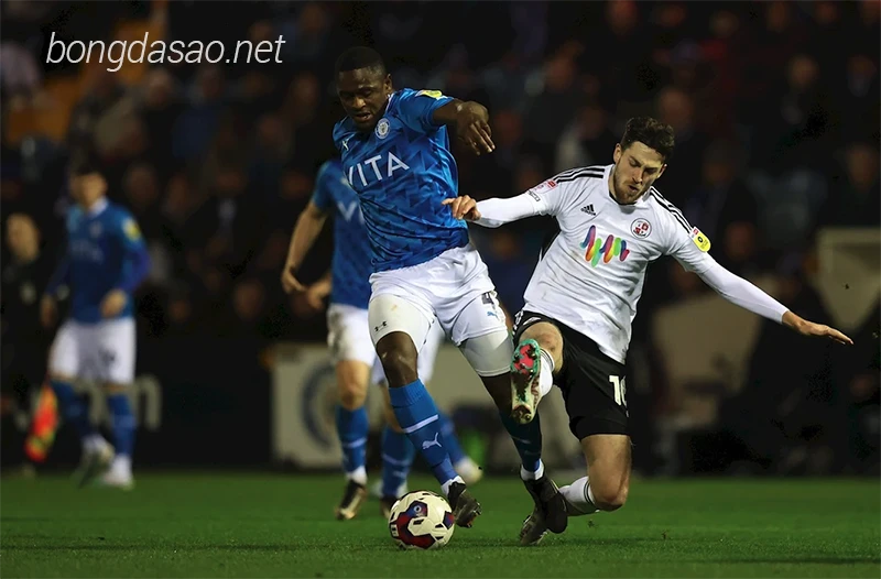 Nhận định soi kèo Crawley vs Stockport County, 02h45 ngày 19:03-1