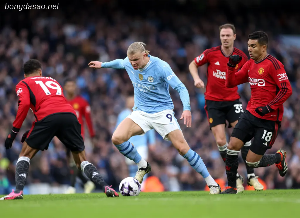 Kết quả bóng đá 03/03: Man United thua ngược ở Derby
