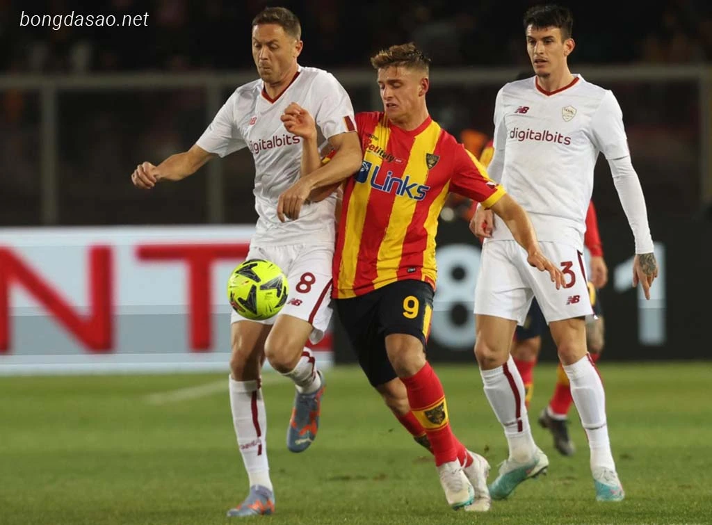 Soi kèo xiên ngày 01/04 Lecce vs AS Roma, Serie A