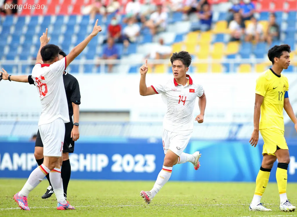 Kết quả bóng đá 20/04: U23 Việt Nam thắng dễ U23 Malaysia