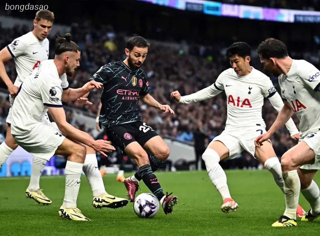 Kết quả bóng đá 15/05: Tottenham phụ lòng Arsenal
