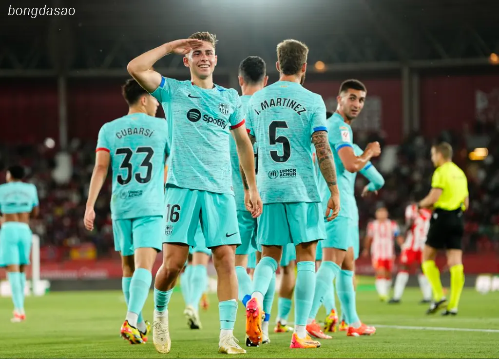Kết quả bóng đá 17/05: Barcelona xây chắc vị trí thứ 2