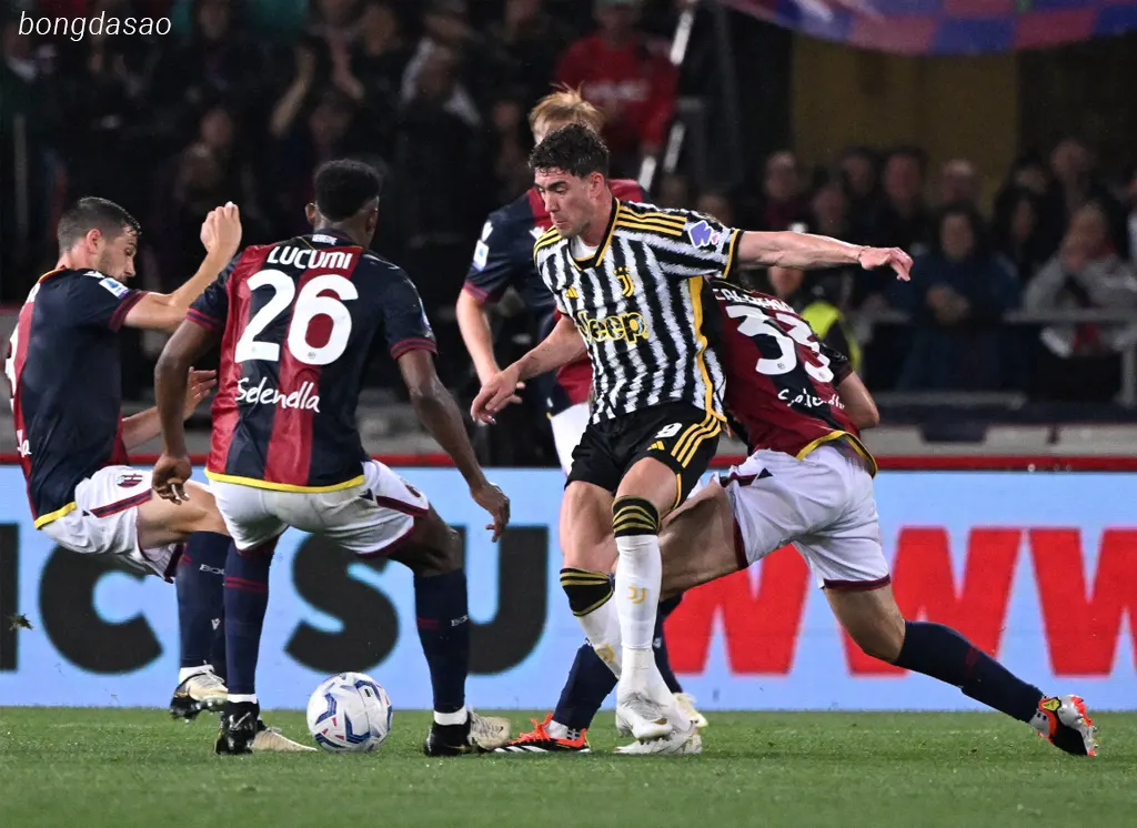 Kết quả bóng đá 21/05: Juventus khiến Bologna chia điểm