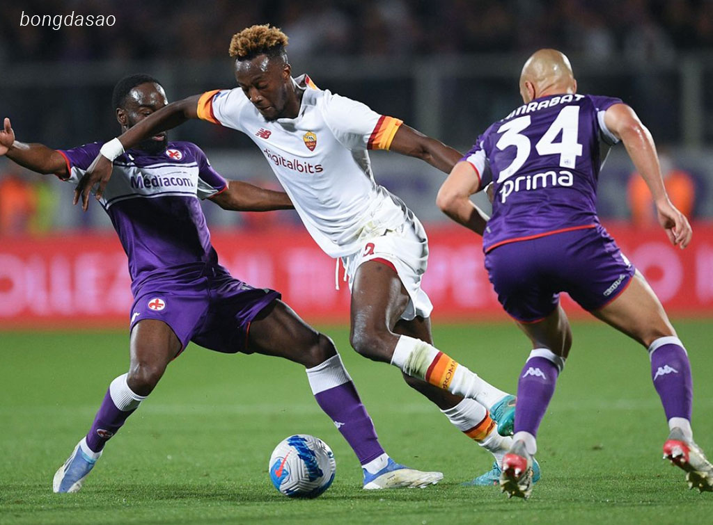 Soi kèo xiên ngày 28/10 Fiorentina vs AS Roma, Serie A