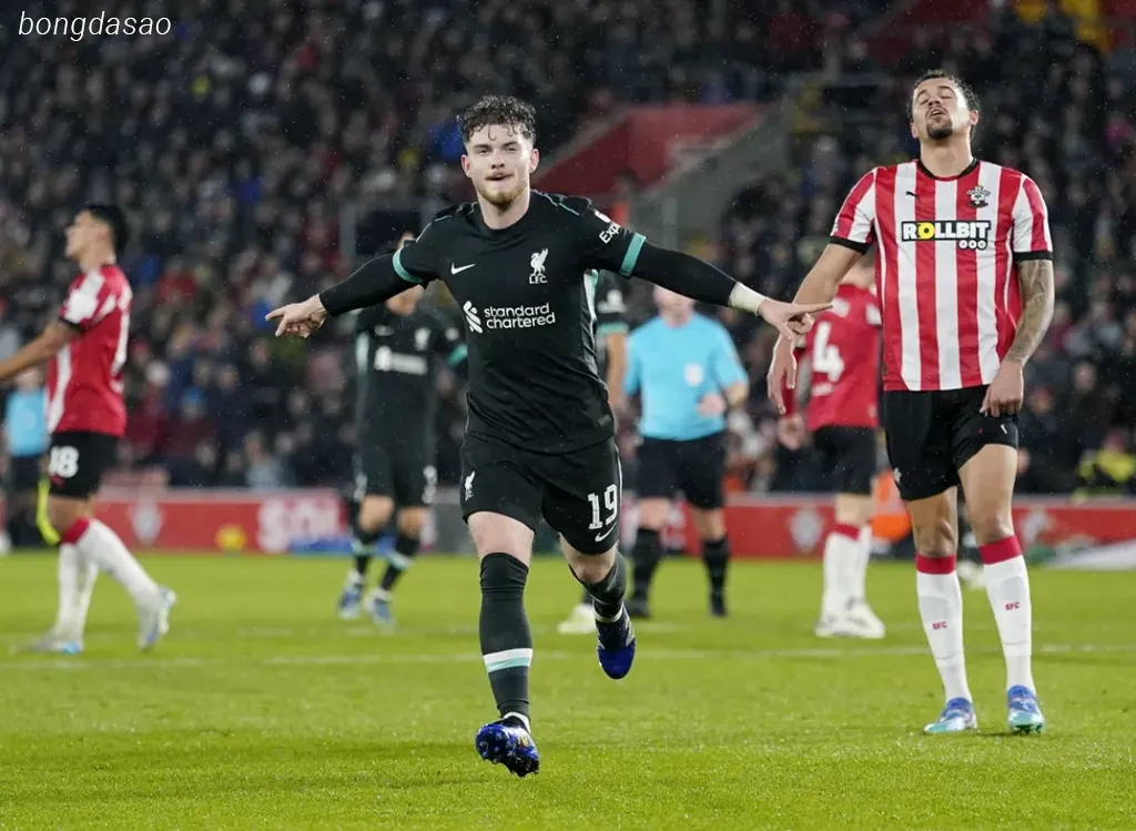 Kết quả vòng tứ kết Carabao Cup: Liverpool và Arsenal đoạt vé 