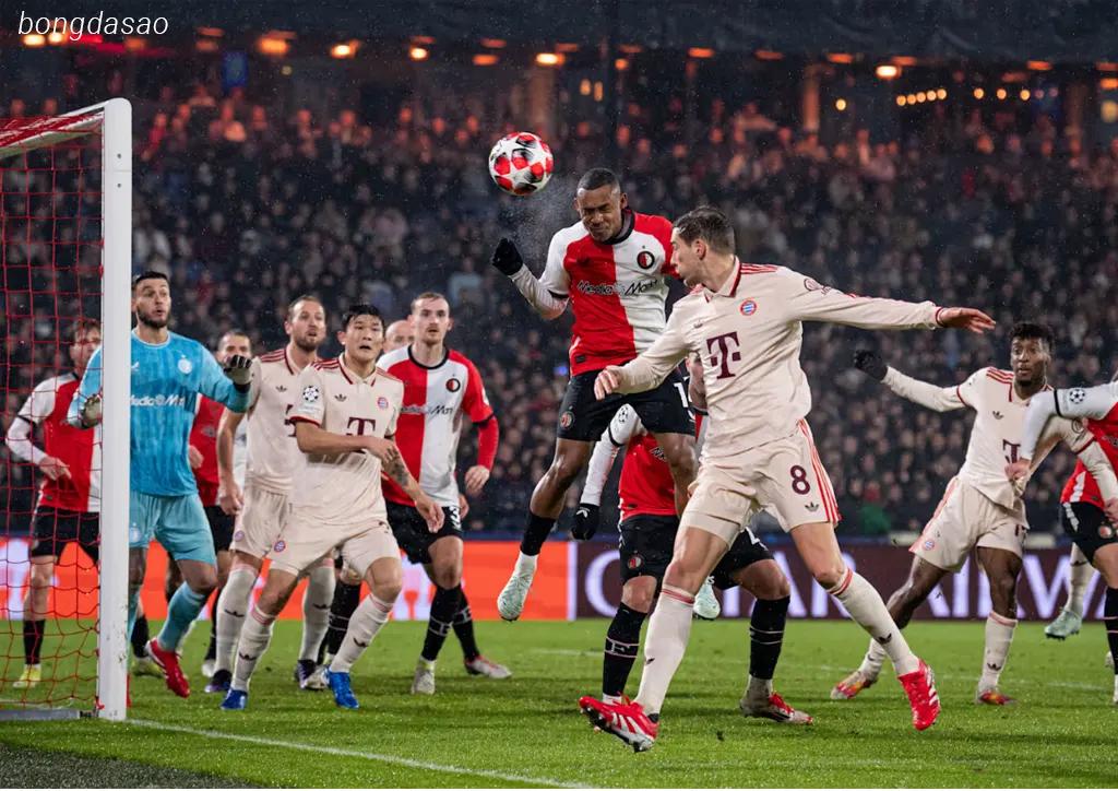 Kết quả bóng đá ngày 23/01: Feyenoord vs FC Bayern Munich
