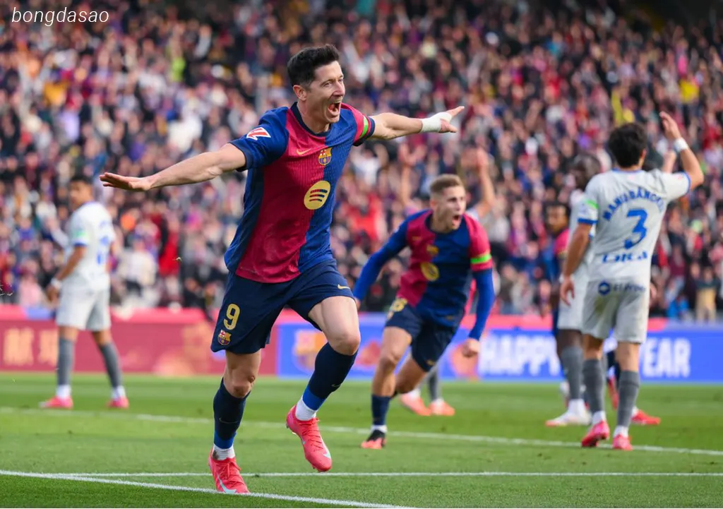 Kết quả bóng đá ngày 02/02: Barcelona áp sát Real Madrid