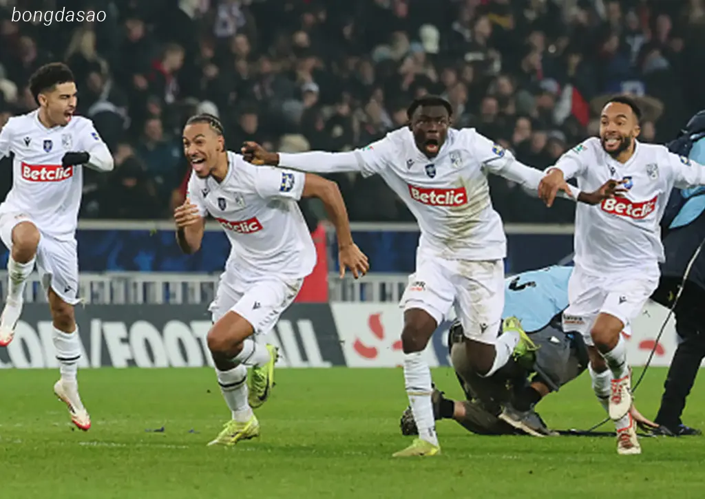 Kết quả bóng đá ngày 05/02: Lille vs Dunkerque