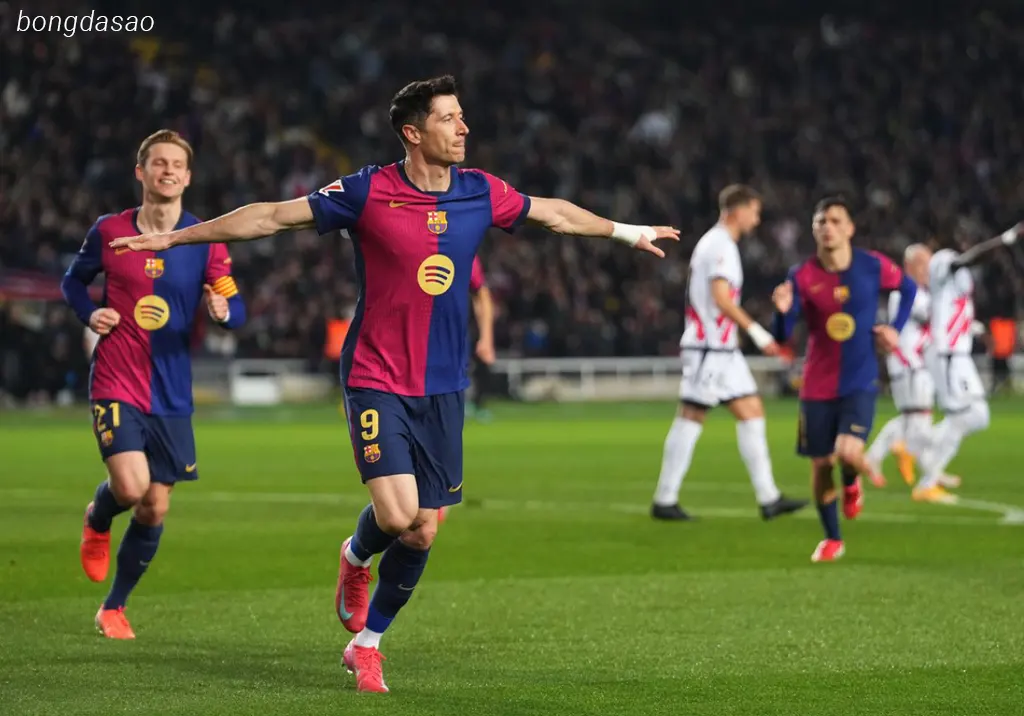 Kết quả bóng đá ngày 18/02: Barcelona lên đỉnh La Liga