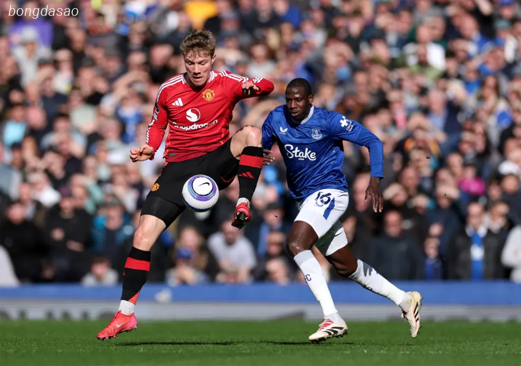 Kết quả bóng đá ngày 22/02: Man United hút chết trước Everton