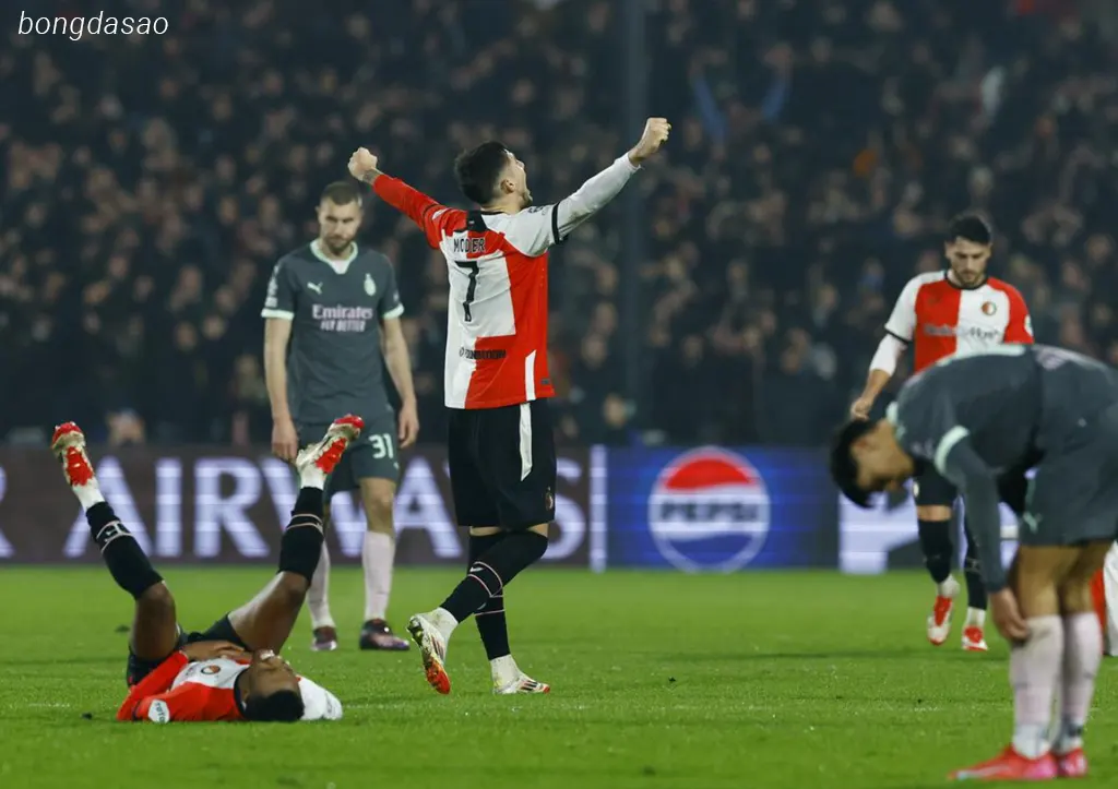 Kết quả Champions League ngày 12/02: Serie A thảm bại