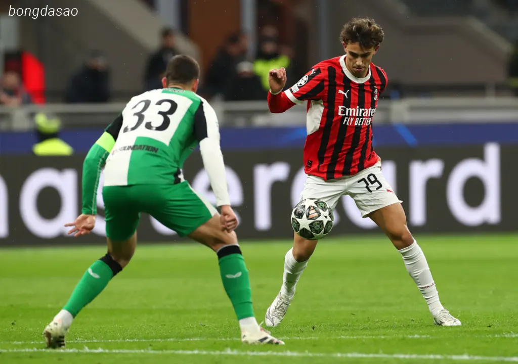 Kết quả lượt về play-off Champions League: AC Milan vs Feyenoord
