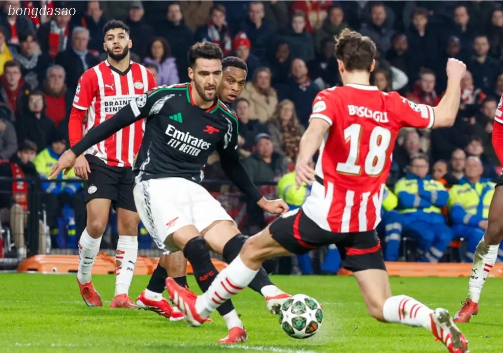 Kết quả lượt đi vòng 1/8 Champions League: PSV vs Arsenal