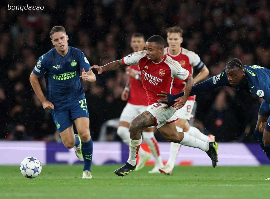 Soi kèo xiên ngày 13/03 Arsenal vs PSV, Champions League
