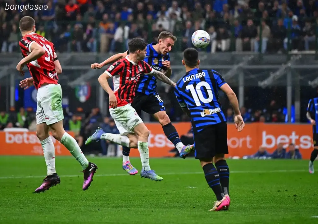 Kết quả bán kết Coppa Italia: Milan và Bologna đoạt vé