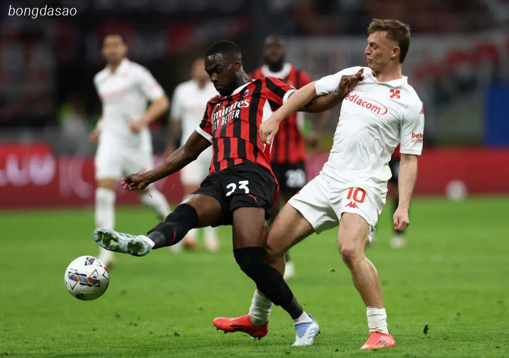 Kết quả vòng 31 Serie A: AC Milan vs Fiorentina