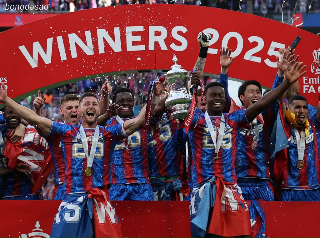 Kết quả bóng đá 17/05: Crystal Palace làm nên lịch sử