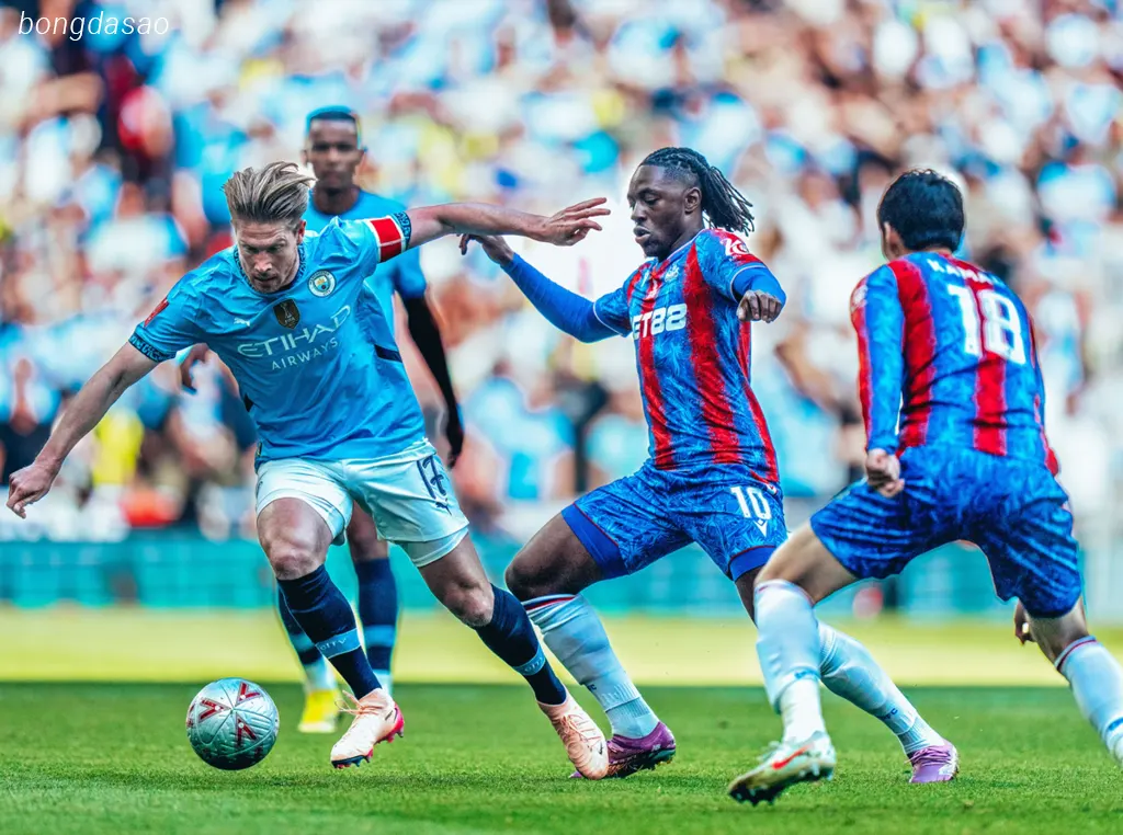 Kết quả bóng đá 17/05: Crystal Palace vs Man City