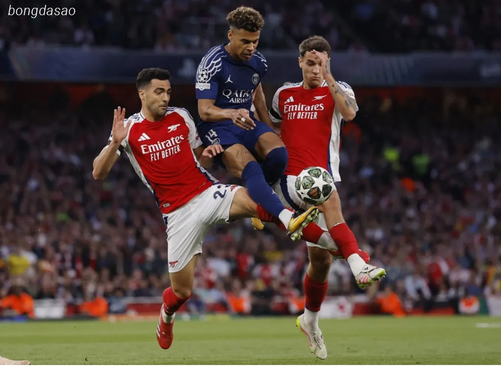 Kết quả lượt đi bán kết Champions League: Arsenal vs PSG