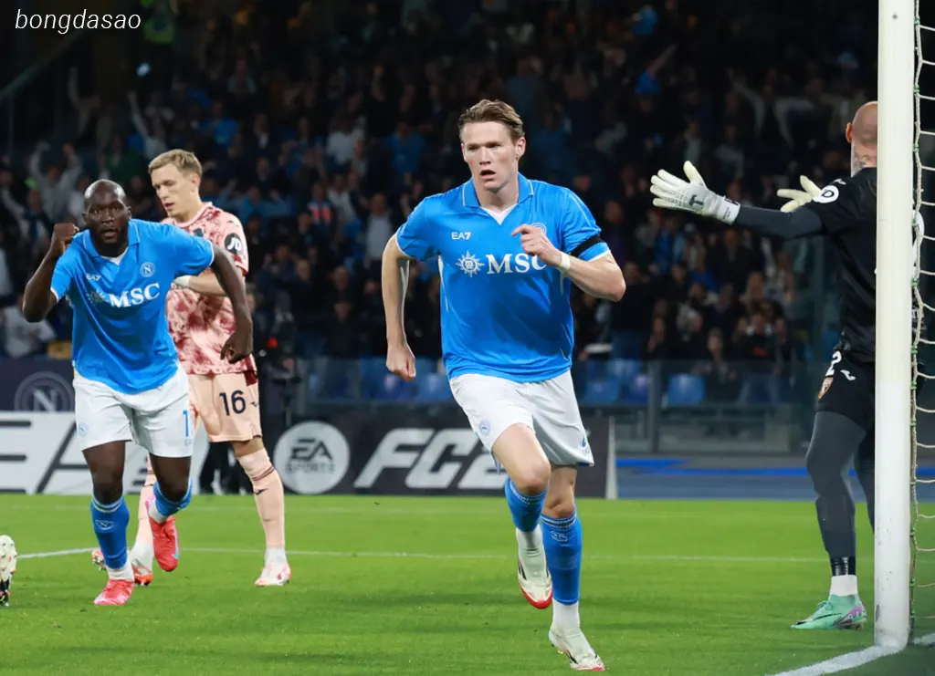 Kết quả vòng 34 Serie A: Napoli độc chiếm ngôi đầu