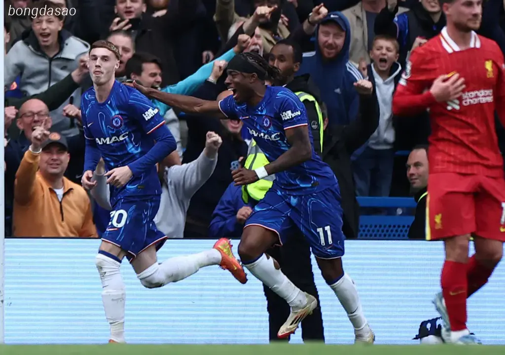 Kết quả vòng 35 Premier League: Chelsea hạ gục tân vương