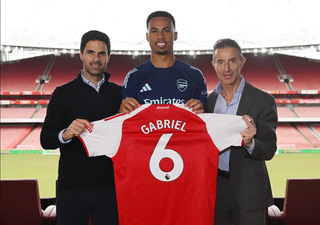 Arsenal trói chân Gabriel Magalhaes tới năm 2029