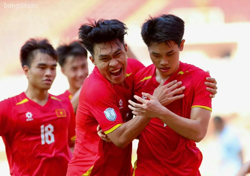 Kết quả bóng đá ngày 25/07: U23 Việt Nam vào chung kết
