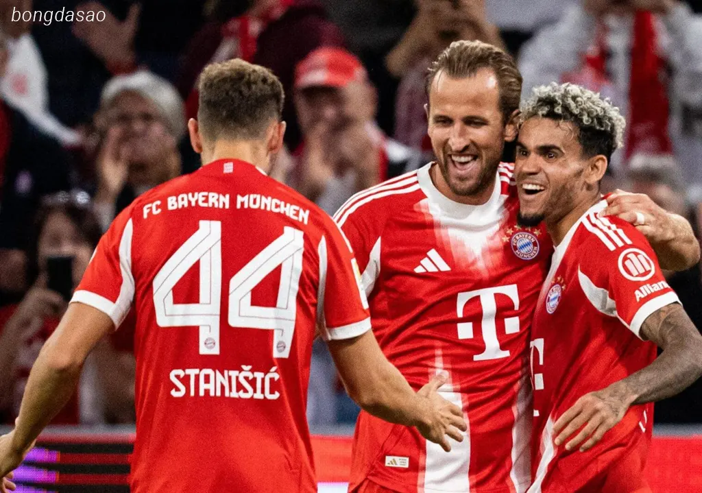 Kết quả vòng 1 Bundesliga: FC Bayern Munich hủy diệt RB Leipzig