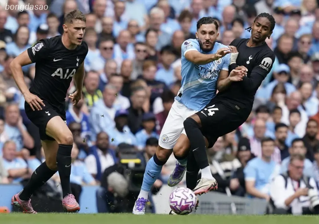Kết quả vòng 2 Premier League: Man City vs Tottenham