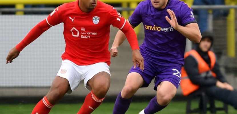 Soi kèo xiên ngày 14/08 Barnsley vs Fleetwood, Carabao Cup