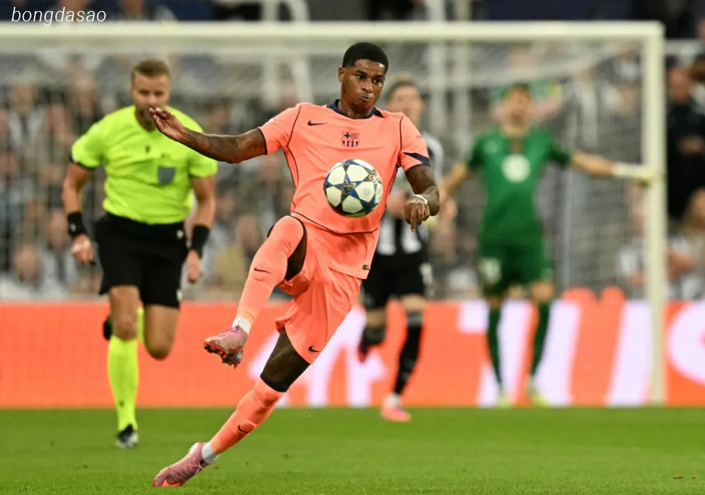 Kết quả bóng đá ngày 19/09: Newcastle vs Barcelona