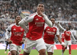 Kết quả bóng đá ngày 28/09: Arsenal bám sát LFC Liverpool