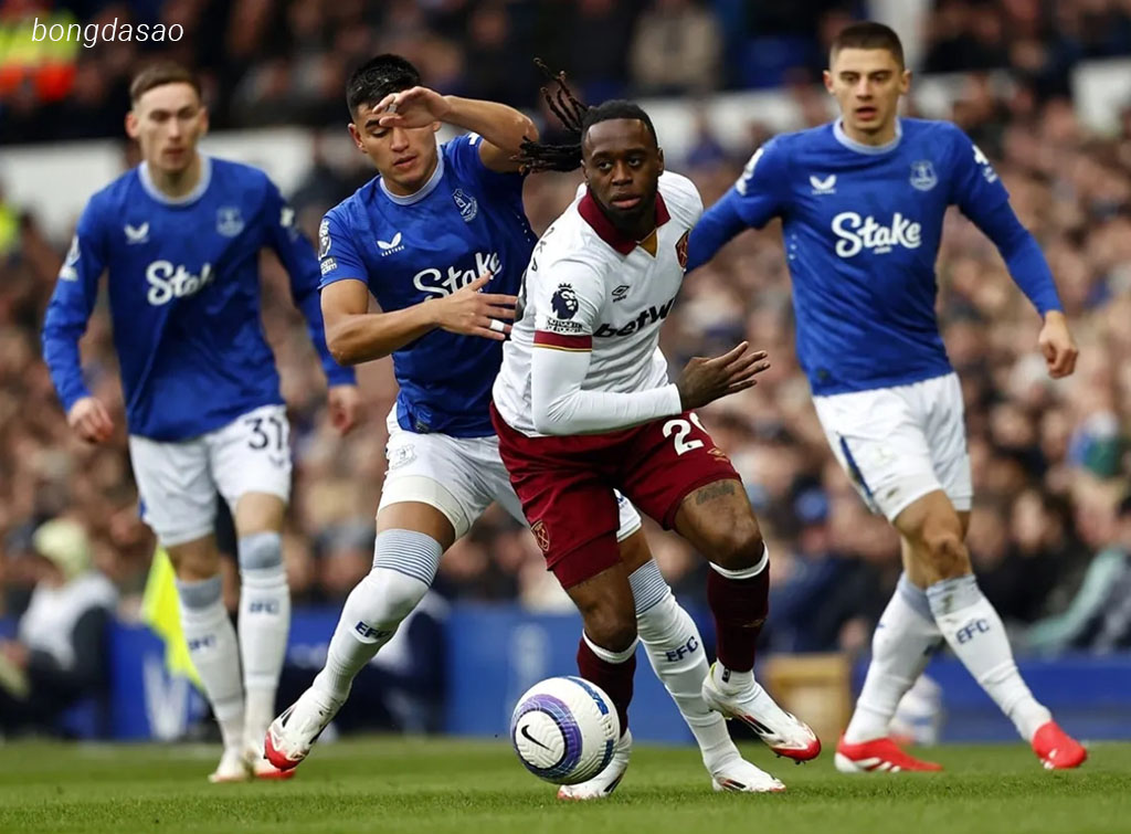 Soi kèo xiên ngày 30/09 Everton vs West Ham, Premier League